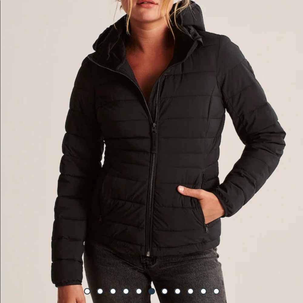 Lightweight Packable Stretch Puffer Jacket